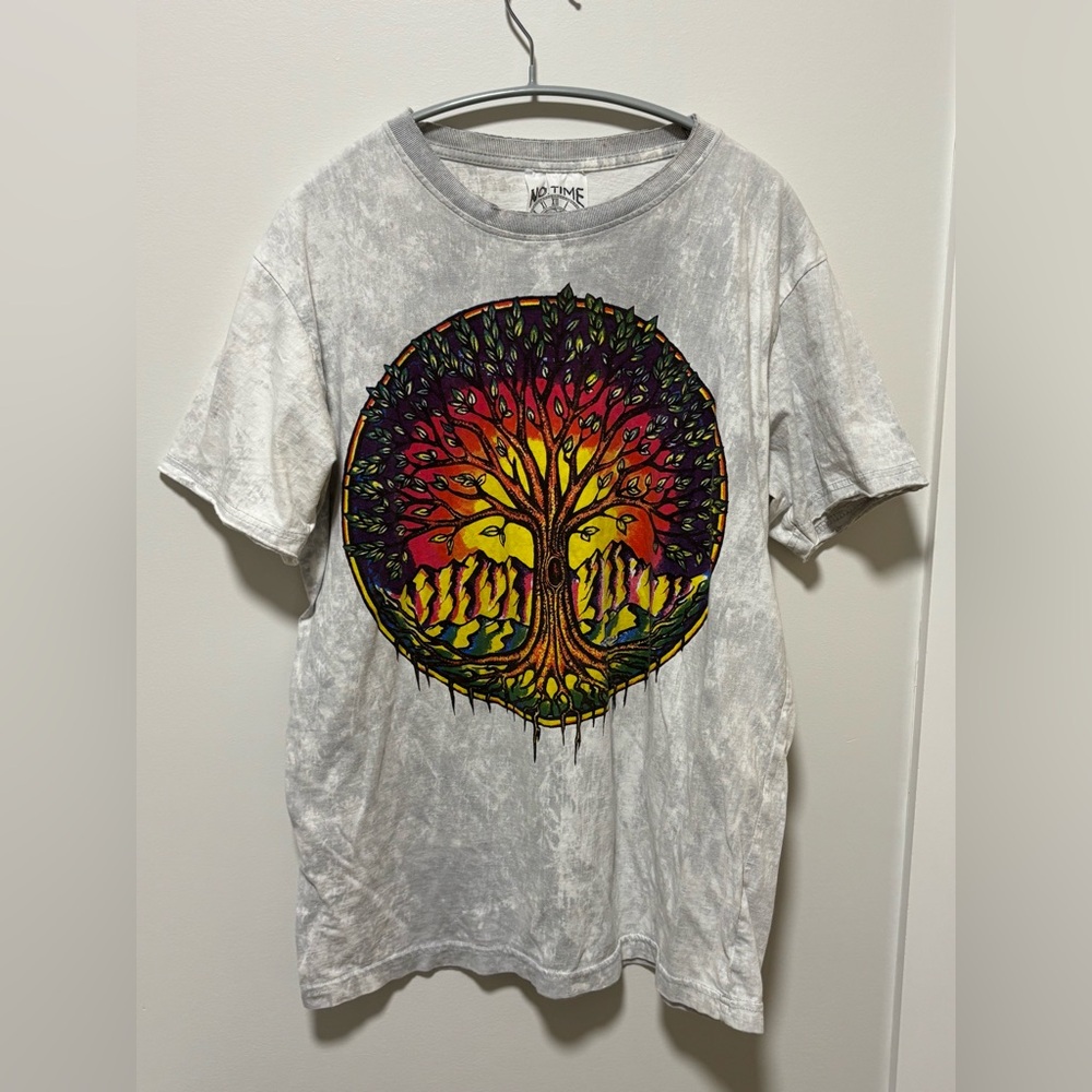 3 for $15 ⭐️ Gravy Tree Graphic Women's Top